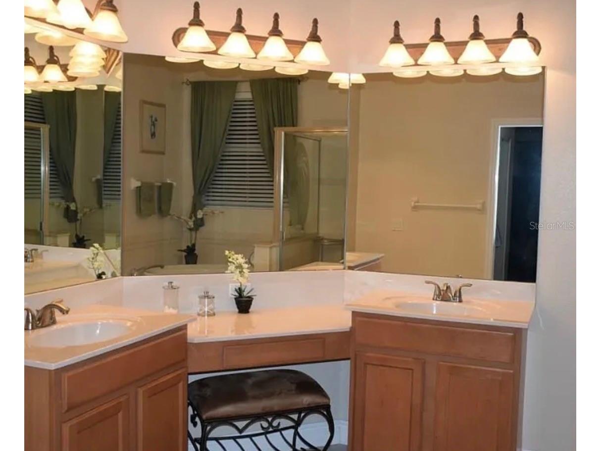 7779 Arolla Pine Boulevard Sarasota FL 34240 A4693909 image9