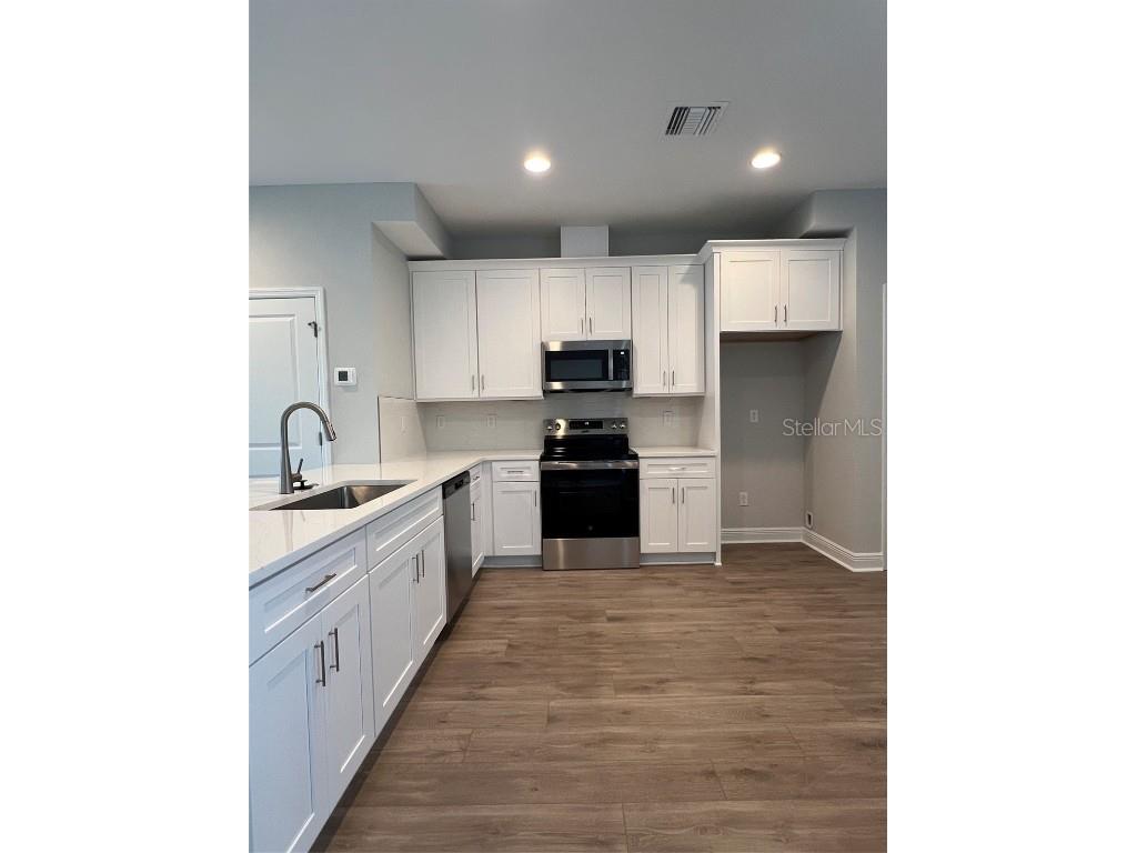 7781 93rd Street N Seminole FL 33777 TB8422922 image4