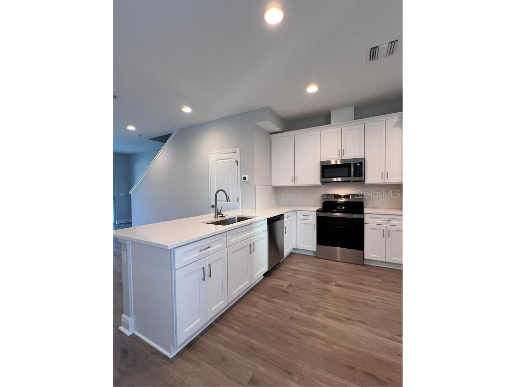 7781 93rd Street N Seminole FL 33777 TB8422922 image9