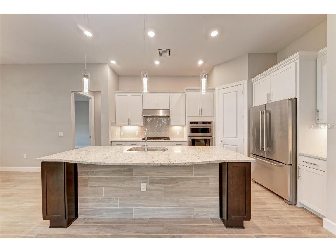 7781 Grande Shores Drive Sarasota FL 34240 A4656852 image10