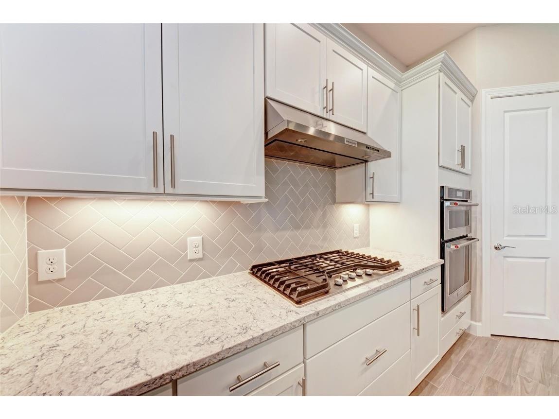 7781 Grande Shores Drive Sarasota FL 34240 A4656852 image13