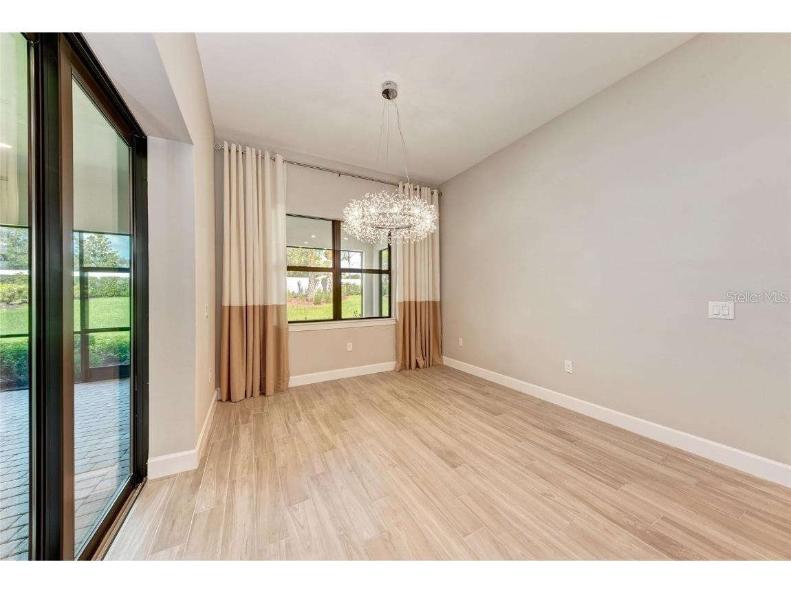 7781 Grande Shores Drive Sarasota FL 34240 A4656852 image15