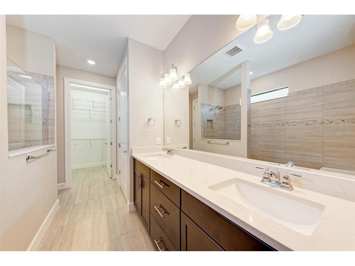 7781 Grande Shores Drive Sarasota FL 34240 A4656852 image22