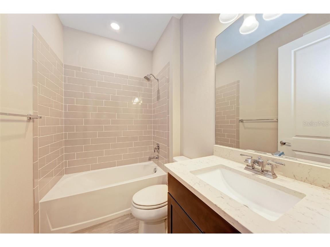 7781 Grande Shores Drive Sarasota FL 34240 A4656852 image32