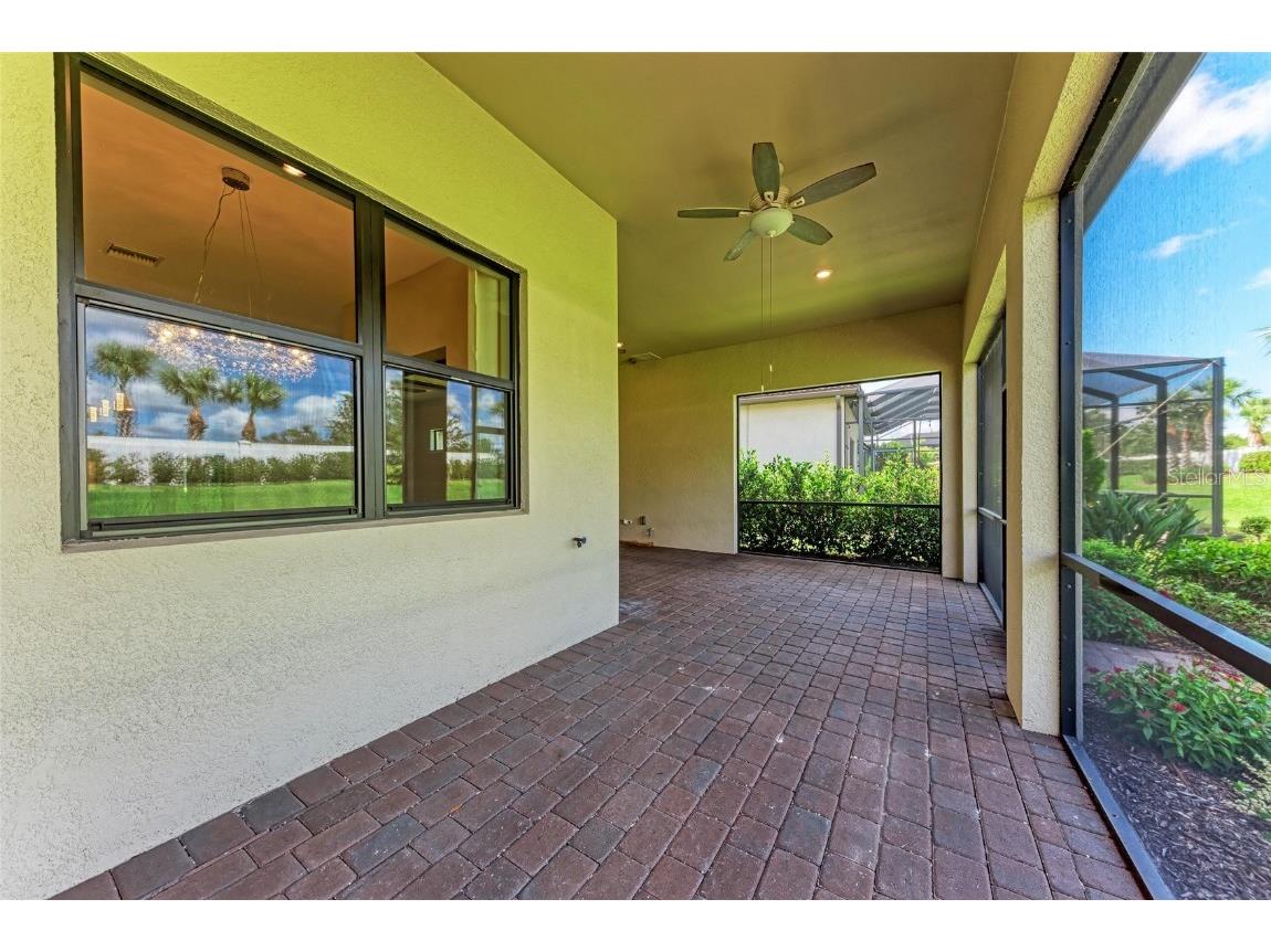 7781 Grande Shores Drive Sarasota FL 34240 A4656852 image40