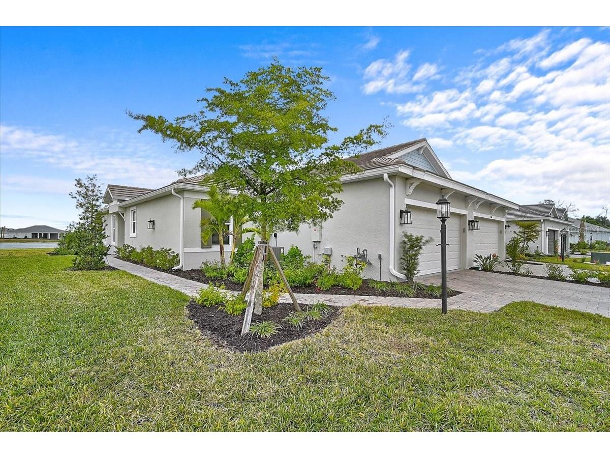 7782 Waning Moon Way Sarasota FL 34241 A4682462 image1