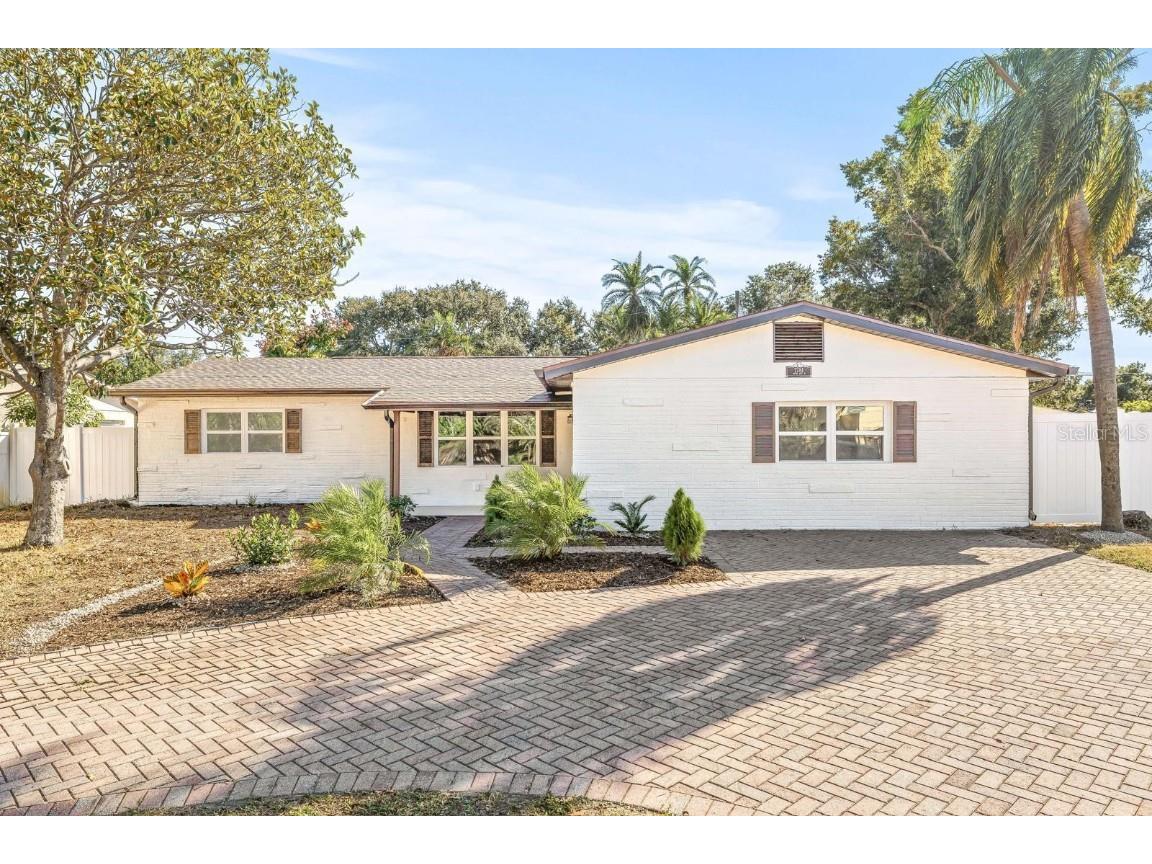 7784 22nd Avenue N Saint Petersburg FL 33710 TB8441146 image1