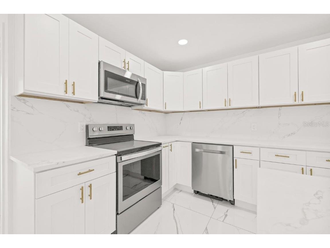 7784 22nd Avenue N Saint Petersburg FL 33710 TB8441146 image12