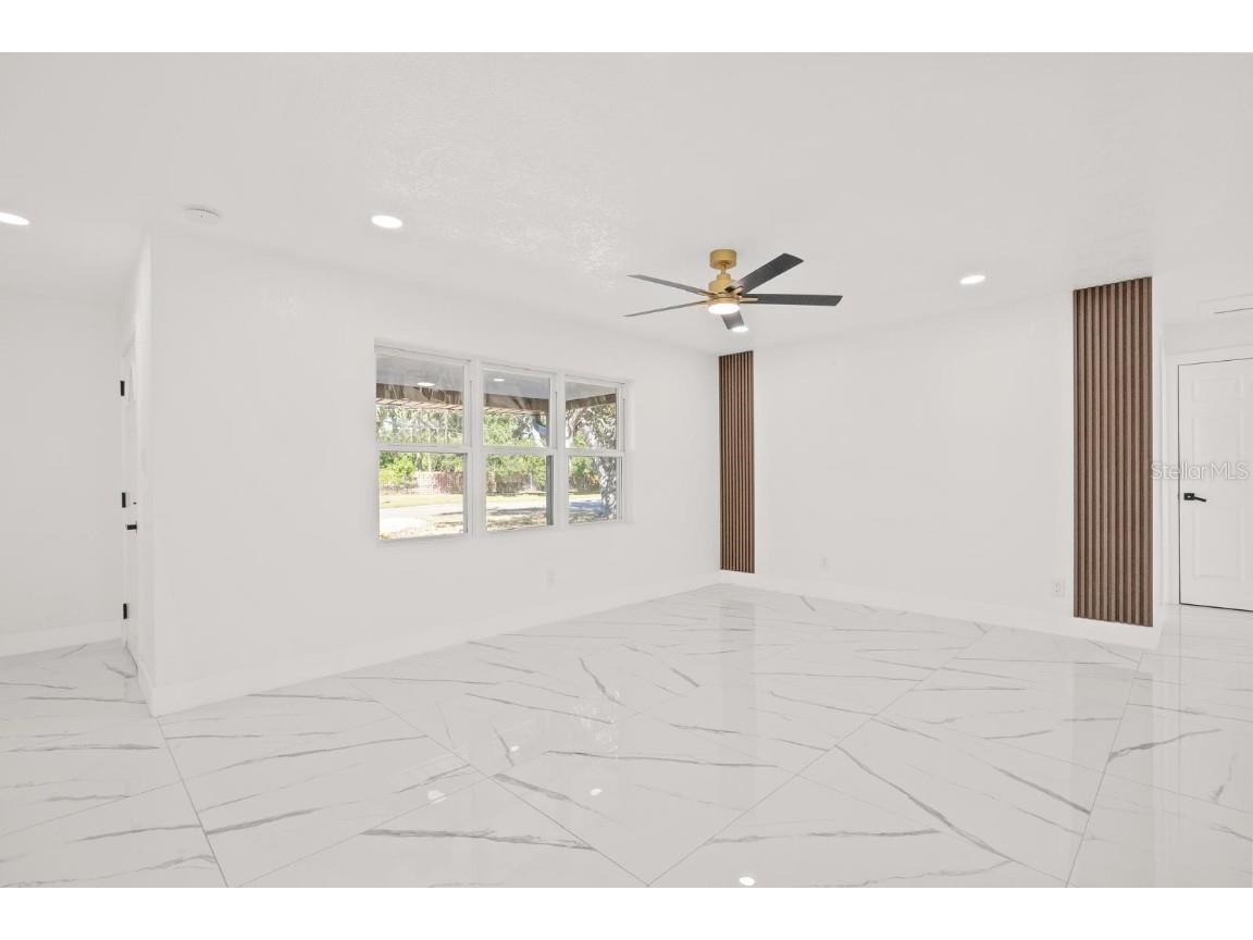 7784 22nd Avenue N Saint Petersburg FL 33710 TB8441146 image18