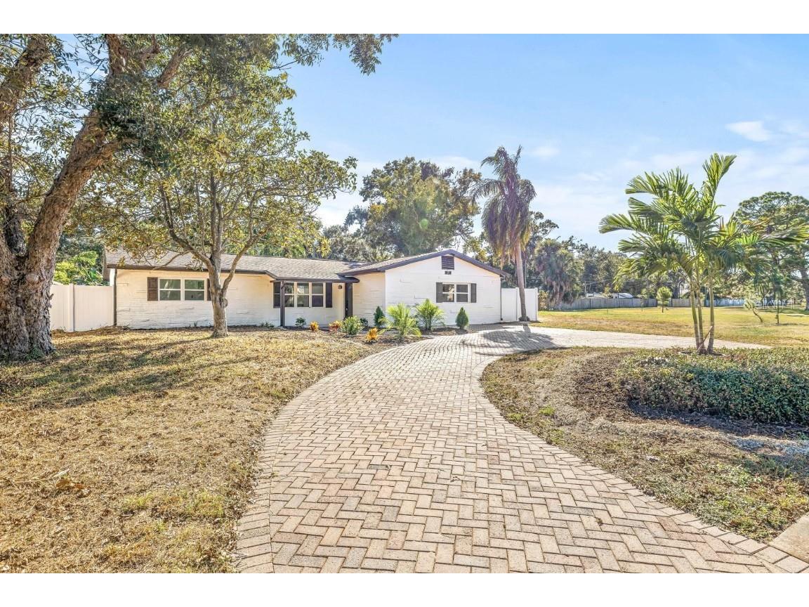 7784 22nd Avenue N Saint Petersburg FL 33710 TB8441146 image3