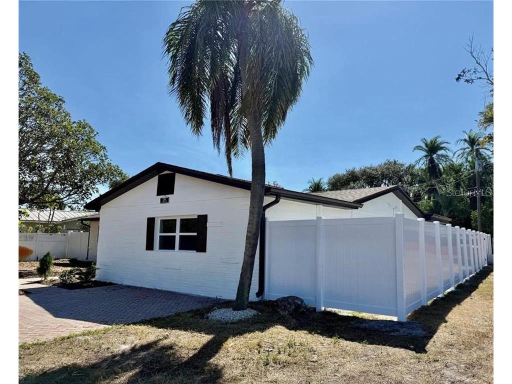 7784 22nd Avenue N Saint Petersburg FL 33710 TB8441146 image40