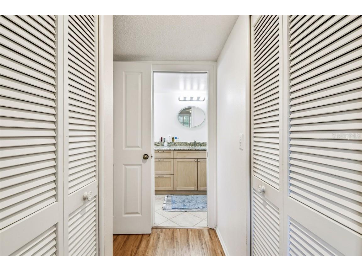 7788 Eagle Creek Drive Sarasota FL 34243 A4670285 image27