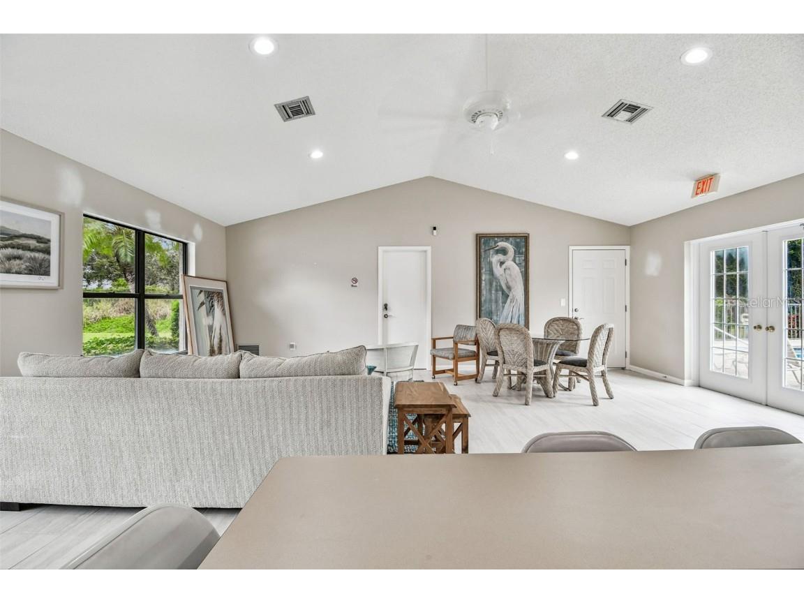 7788 Eagle Creek Drive Sarasota FL 34243 A4670285 image37