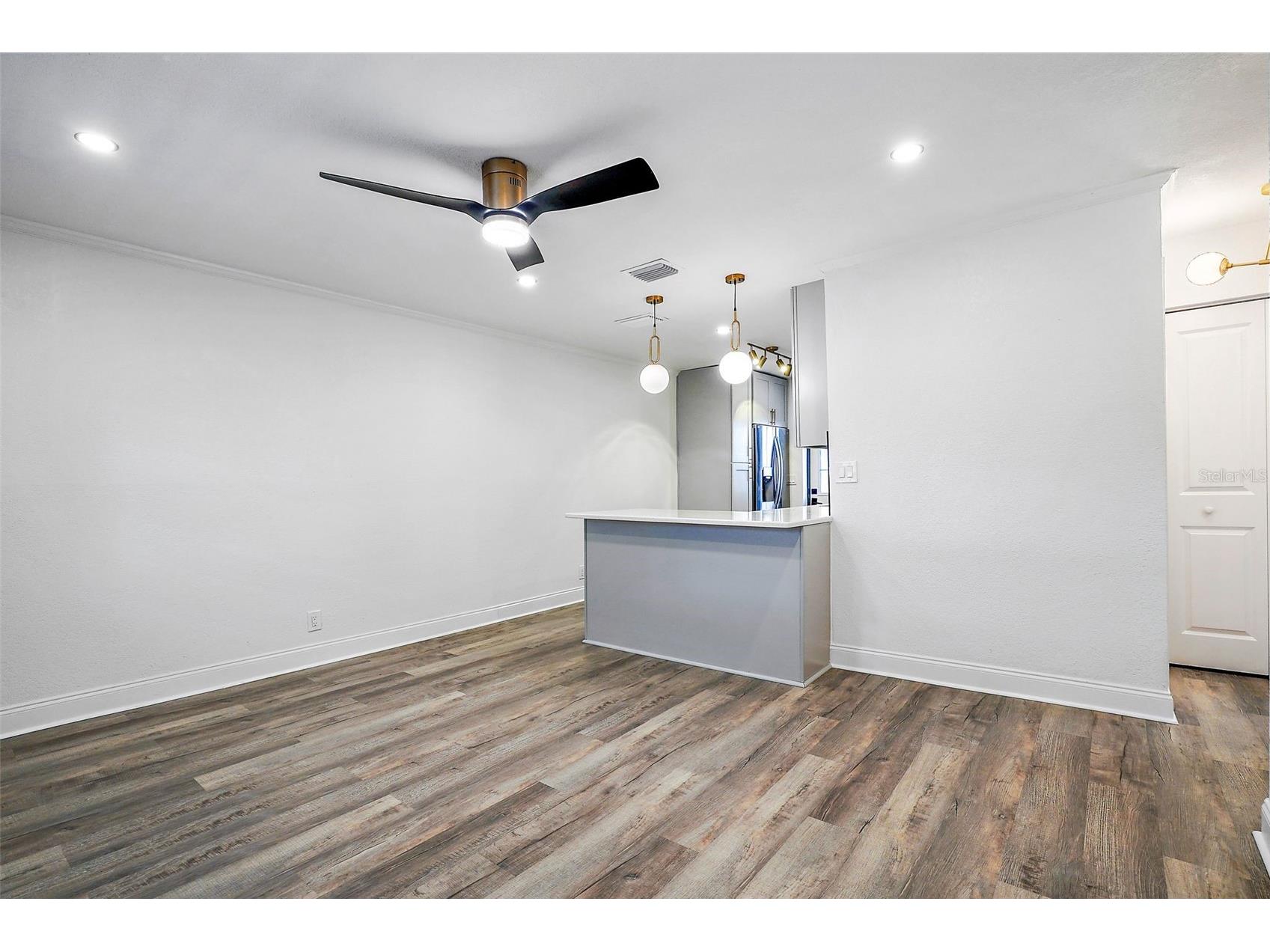 779 12th Ave N Saint Petersburg FL 33704 TB8493070 image16