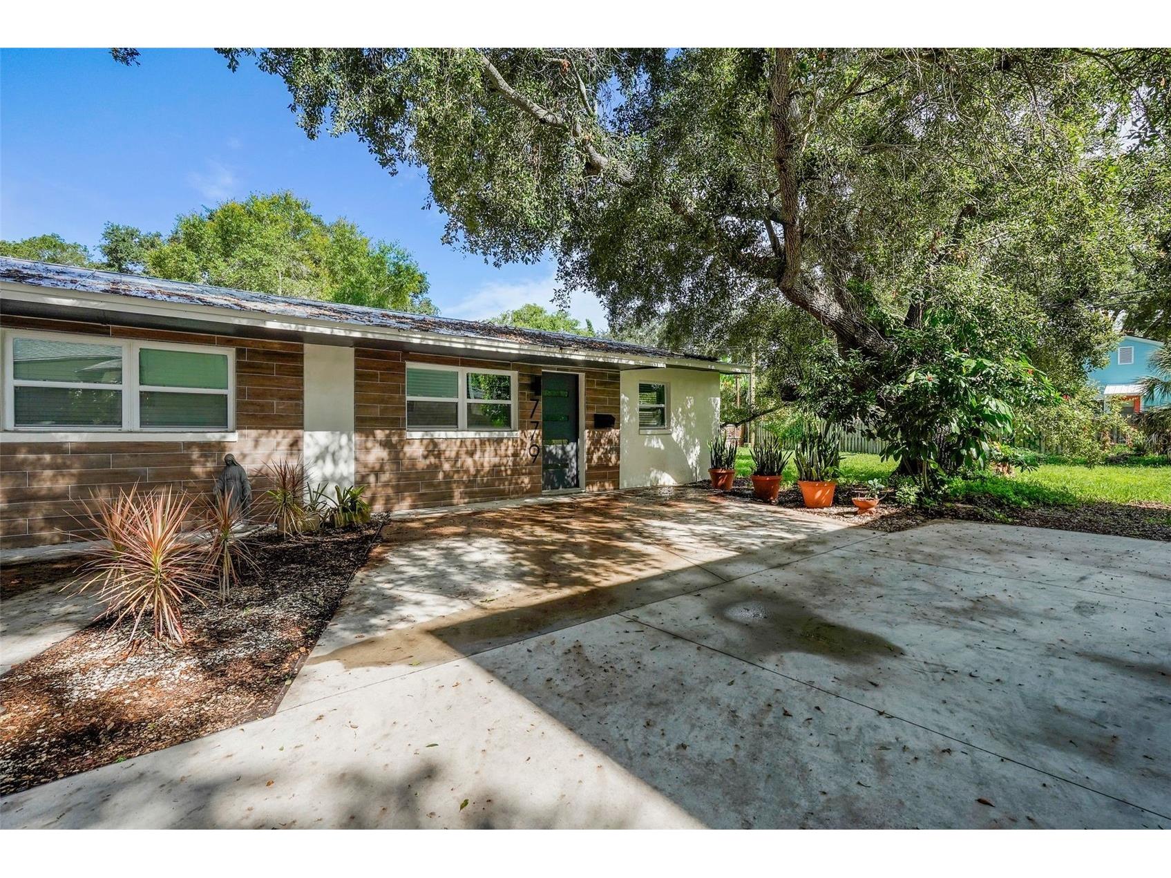 779 12th Ave N Saint Petersburg FL 33704 TB8493070 image22