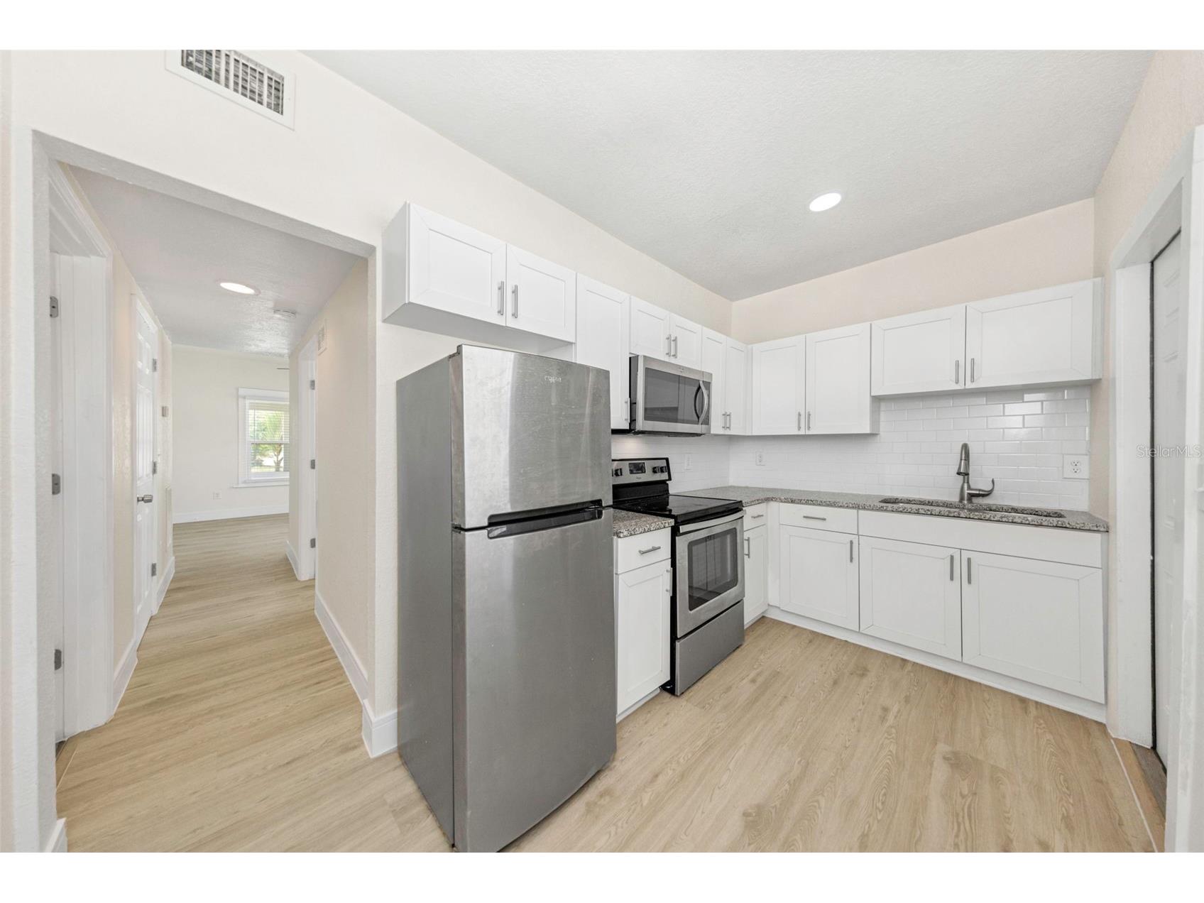 779 4th Avenue N #1 Saint Petersburg FL 33701 TB8519311 image11
