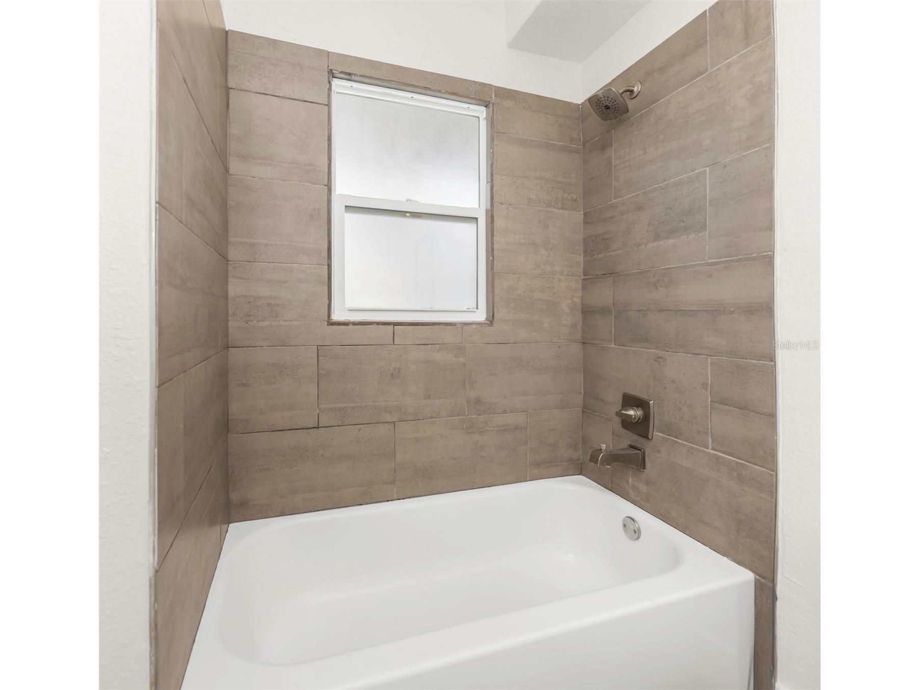 779 4th Avenue N #1 Saint Petersburg FL 33701 TB8519311 image16