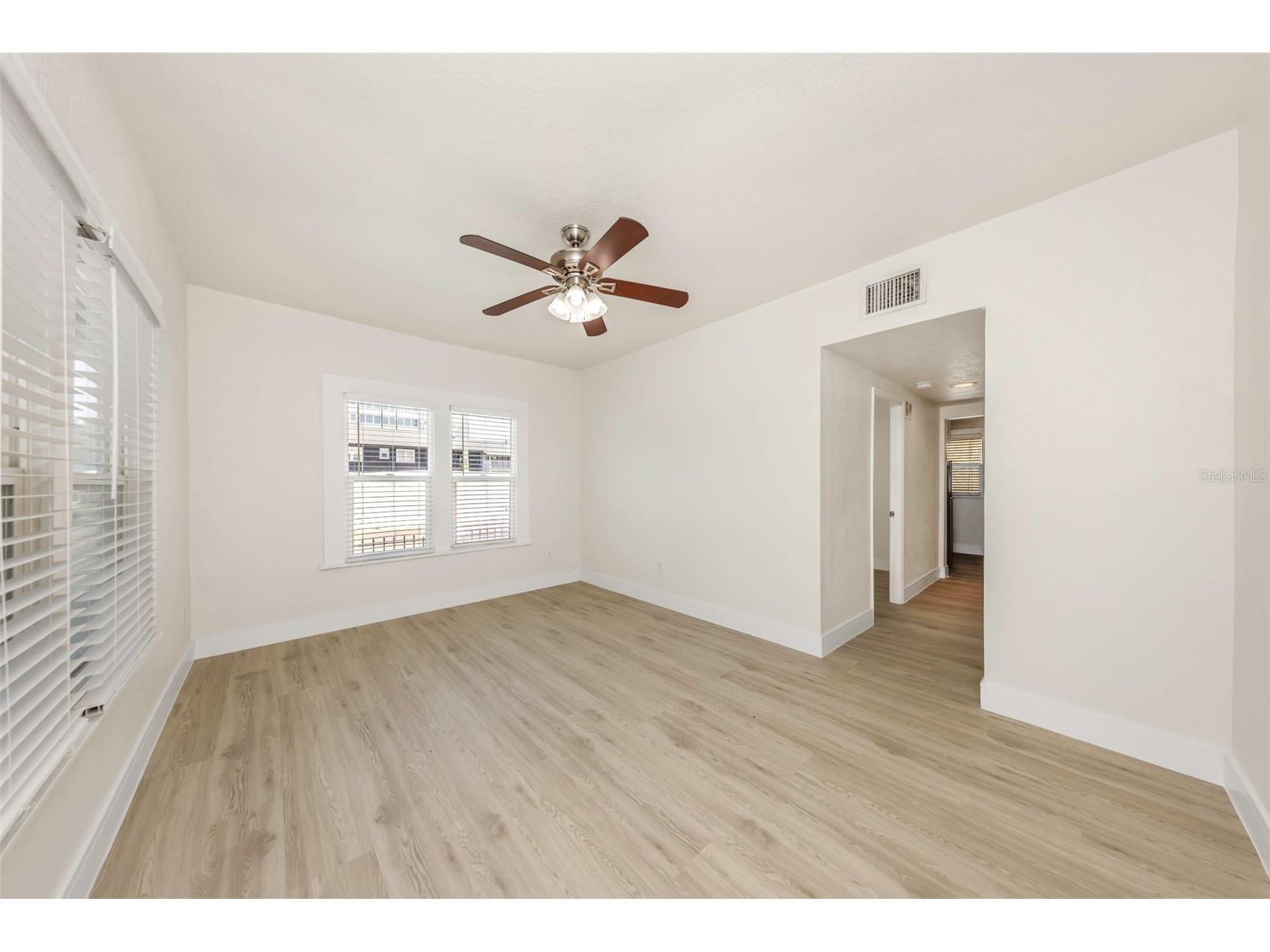 779 4th Avenue N #1 Saint Petersburg FL 33701 TB8519311 image7