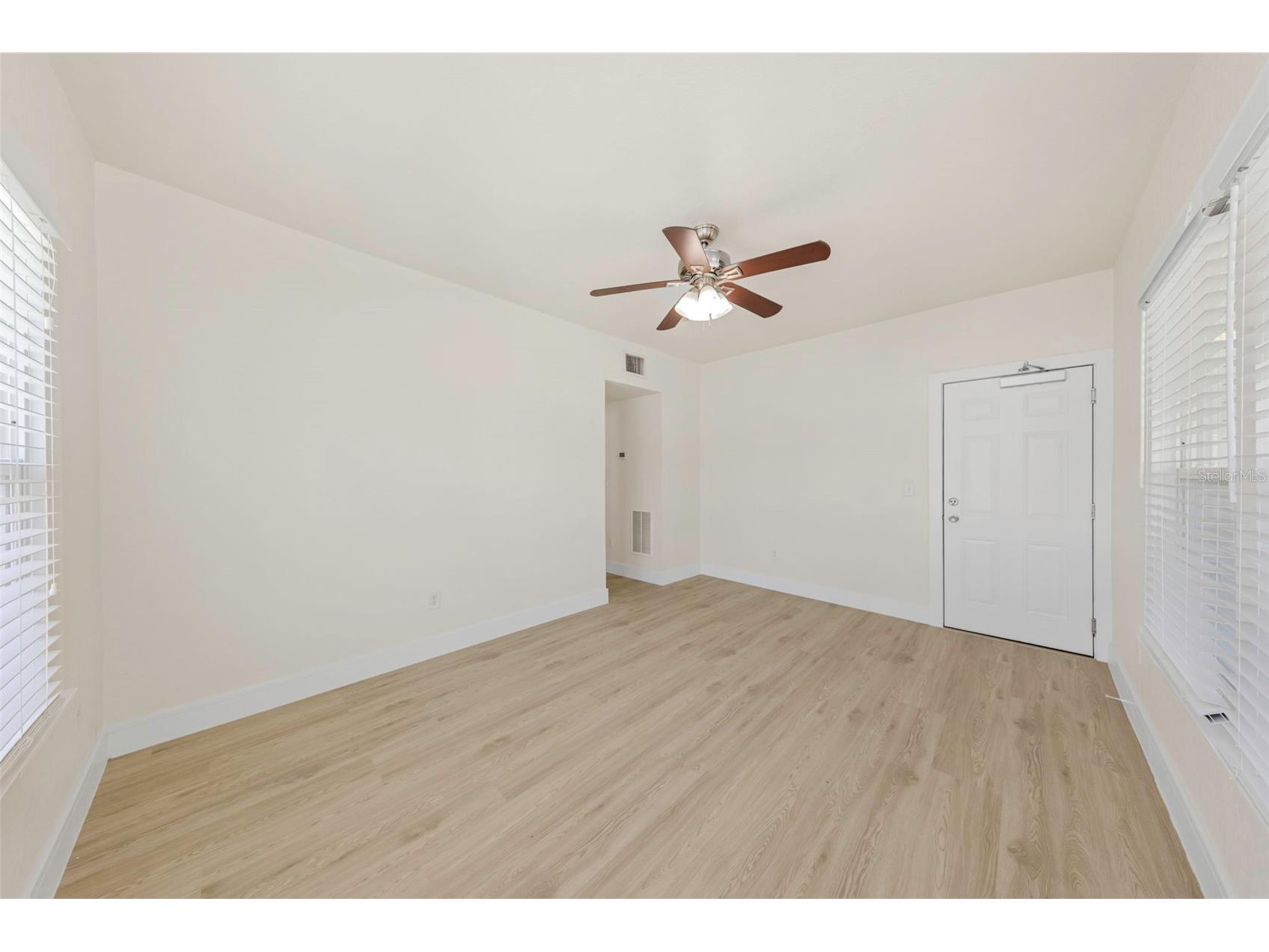 779 4th Avenue N #1 Saint Petersburg FL 33701 TB8519311 image9