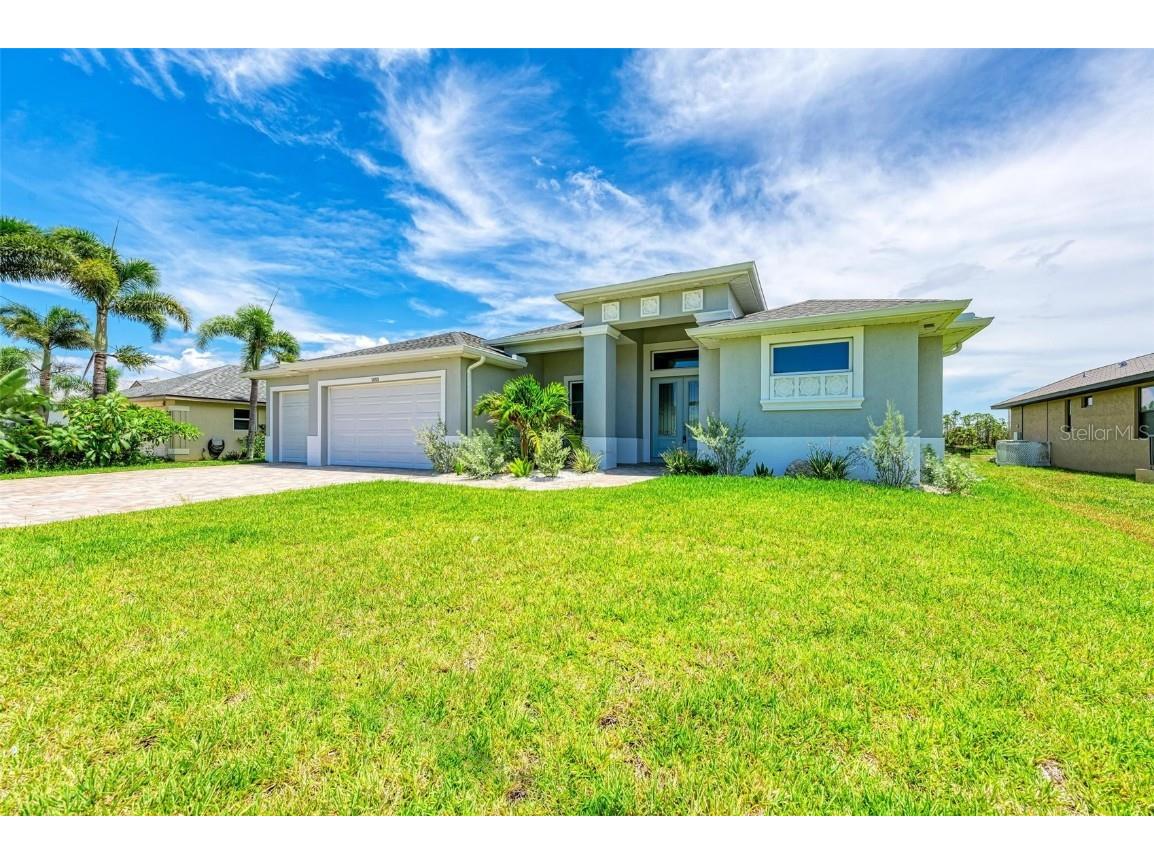 779 Boundary Boulevard Rotonda West FL 33947 D6133442 image2