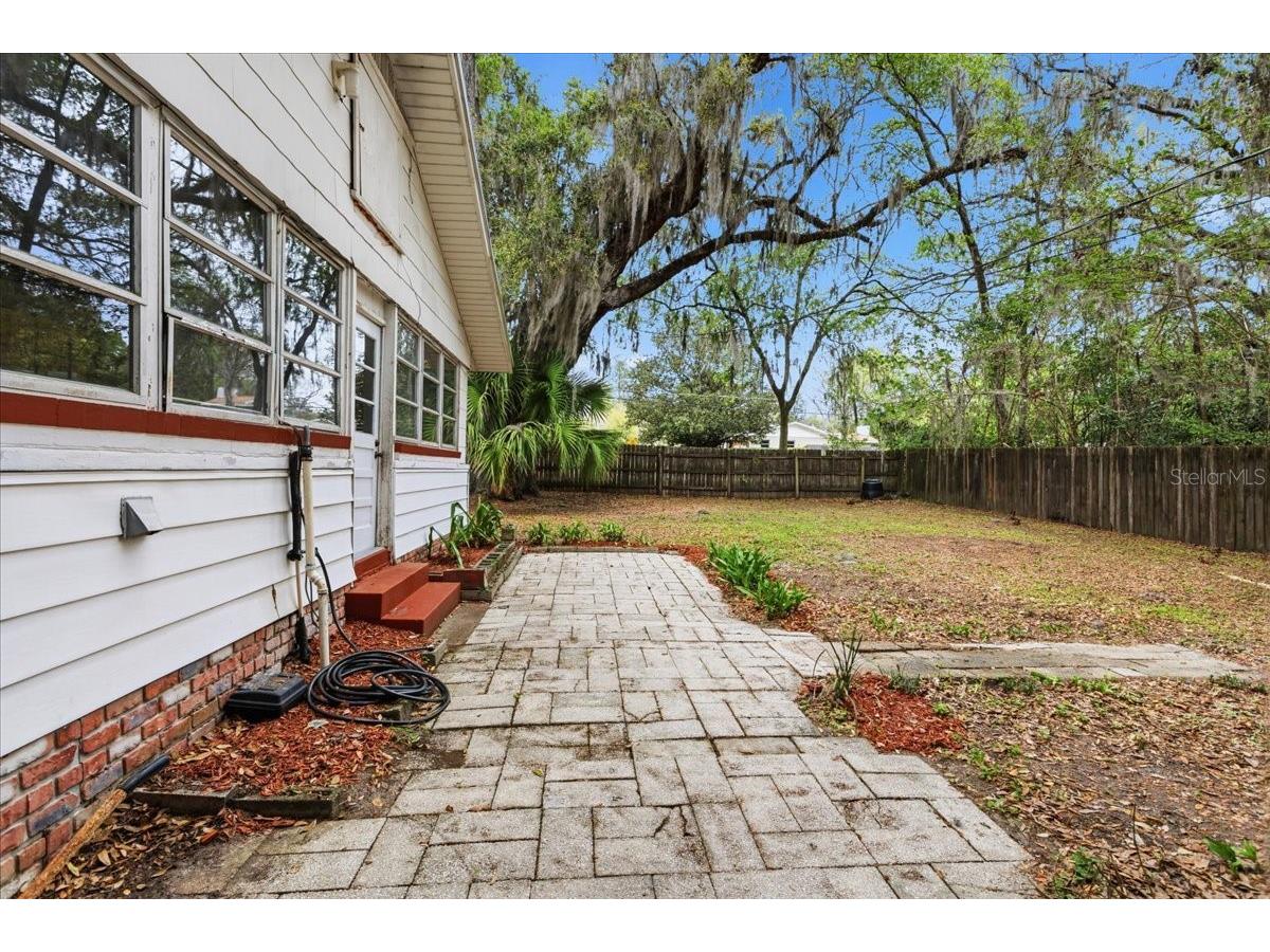 779 NW 37th Street Gainesville FL 32607 GC538962 image28
