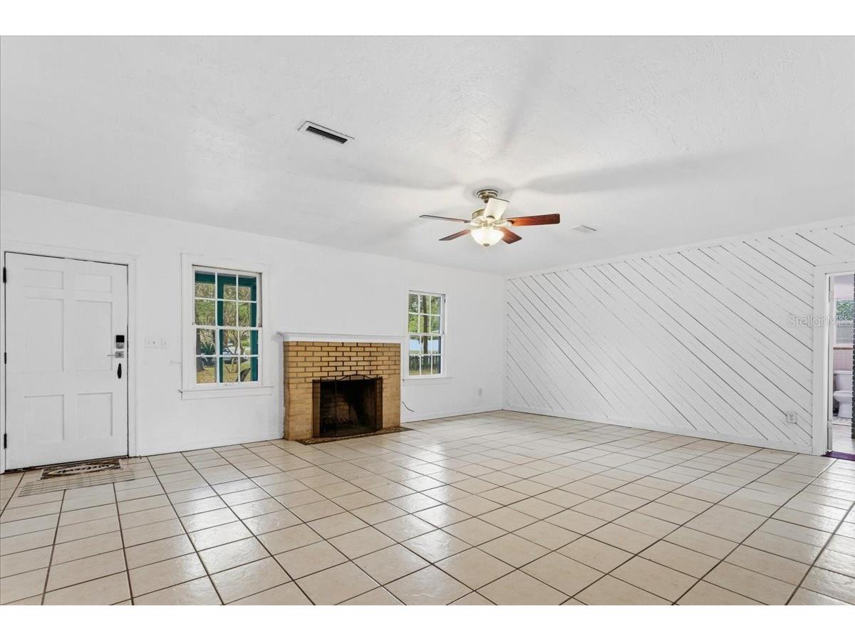 779 NW 37th Street Gainesville FL 32607 GC538962 image8