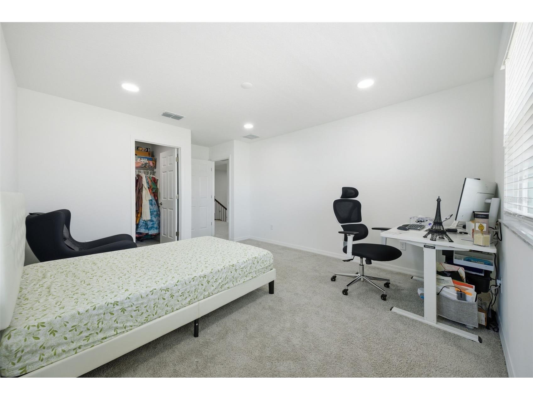 7792 Notched Pine Bend Wesley Chapel FL 33545 TB8489269 image40