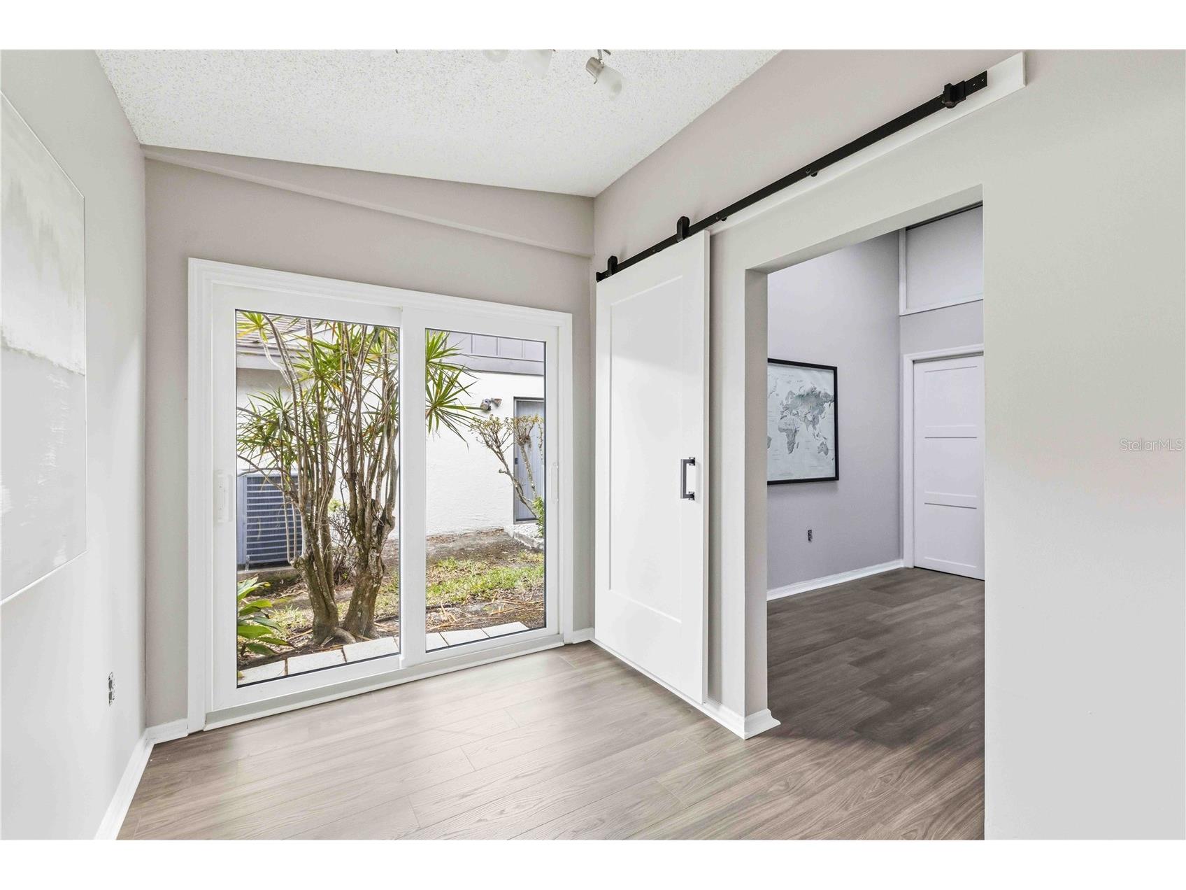 7795 Pine Trace Sarasota FL 34243 A4686991 image16