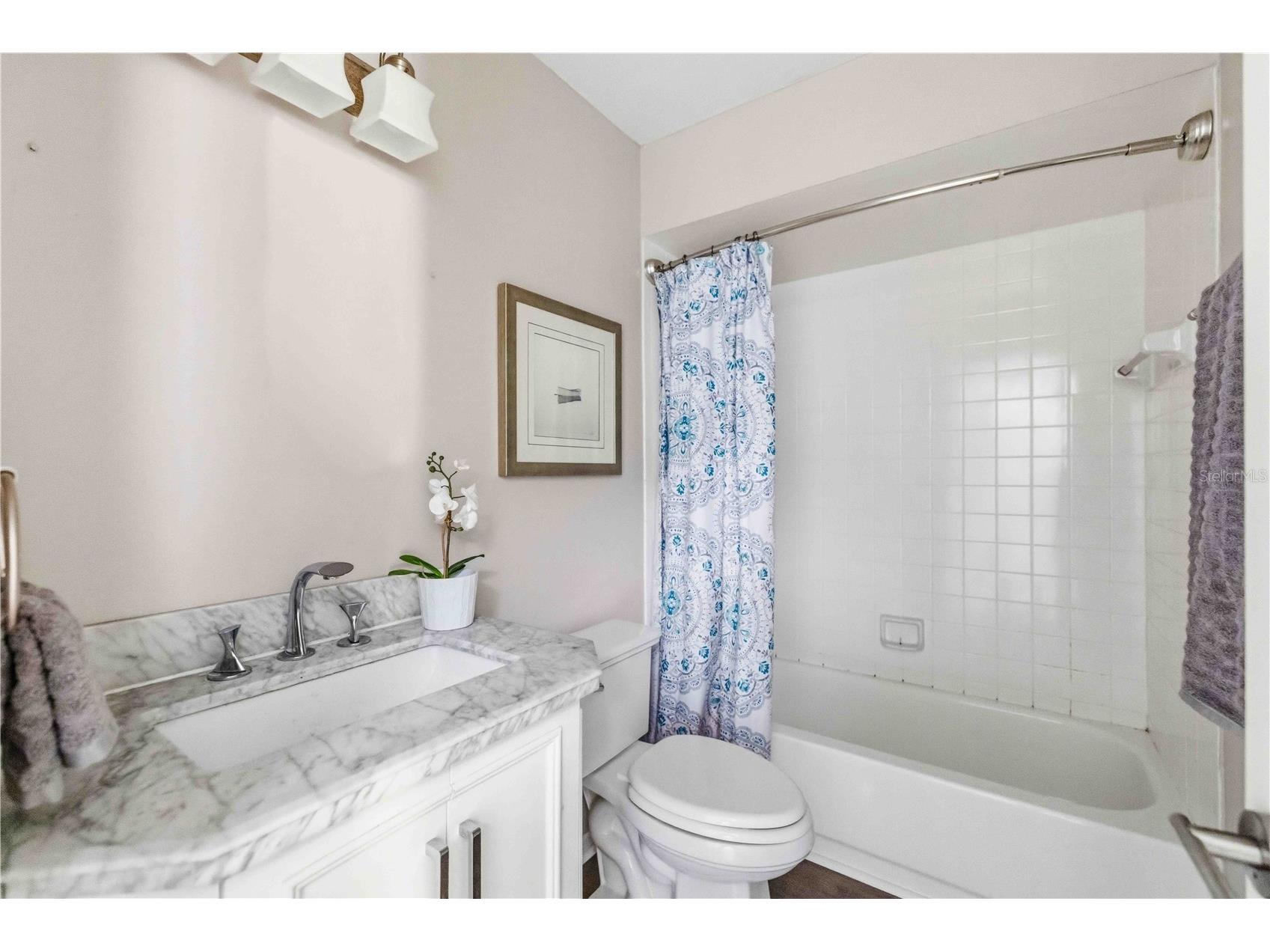 7795 Pine Trace Sarasota FL 34243 A4686991 image23