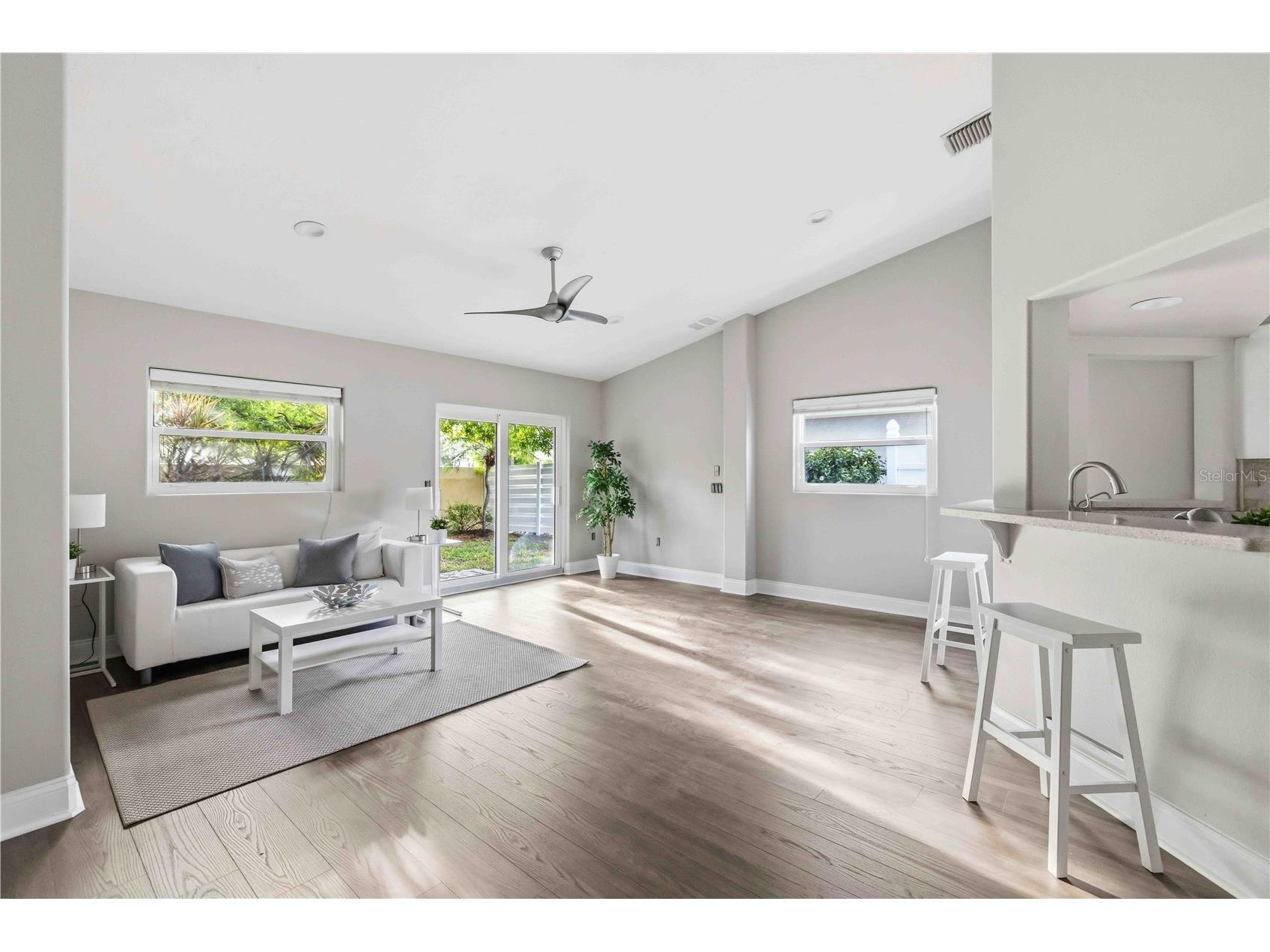 7795 Pine Trace Sarasota FL 34243 A4686991 image7