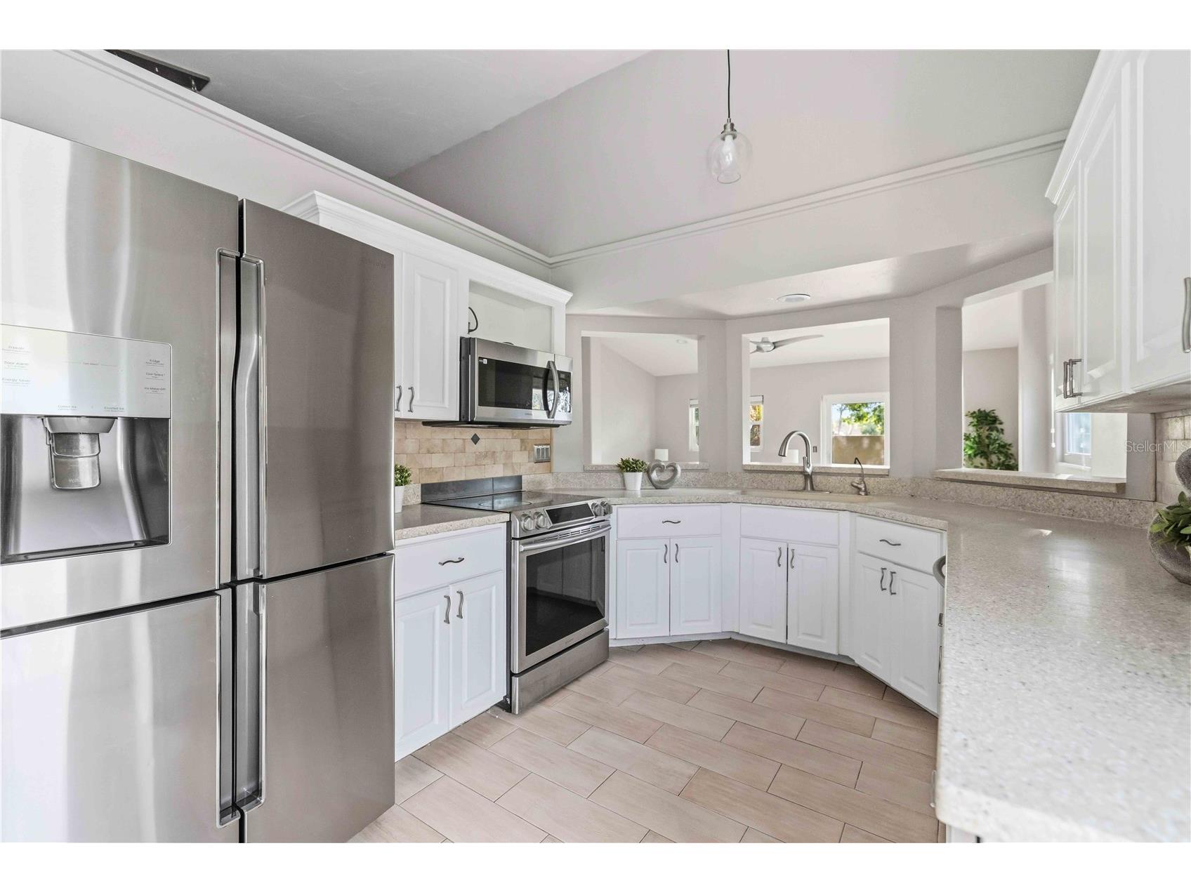 7795 Pine Trace Sarasota FL 34243 A4695378 image14