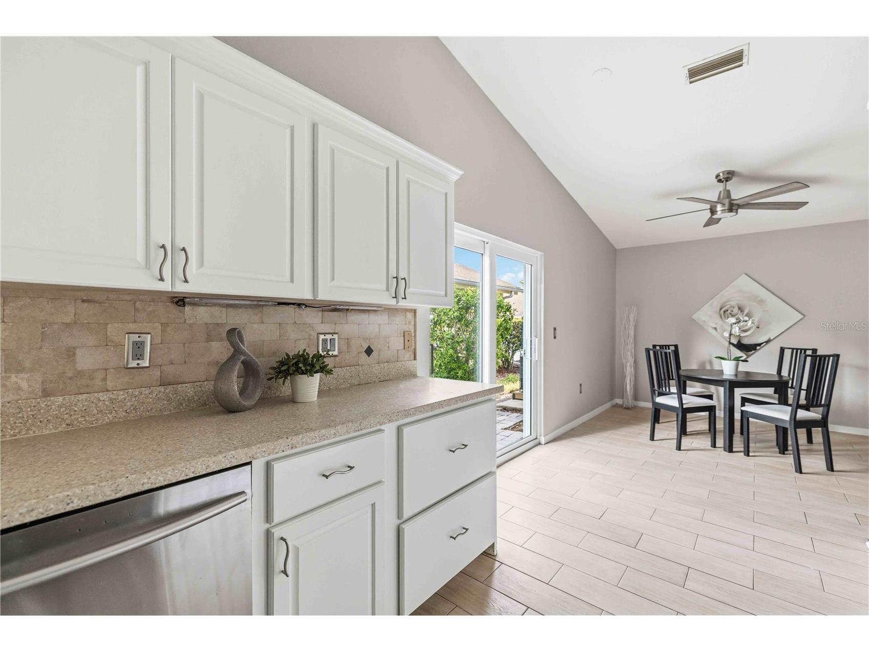 7795 Pine Trace Sarasota FL 34243 A4695378 image17