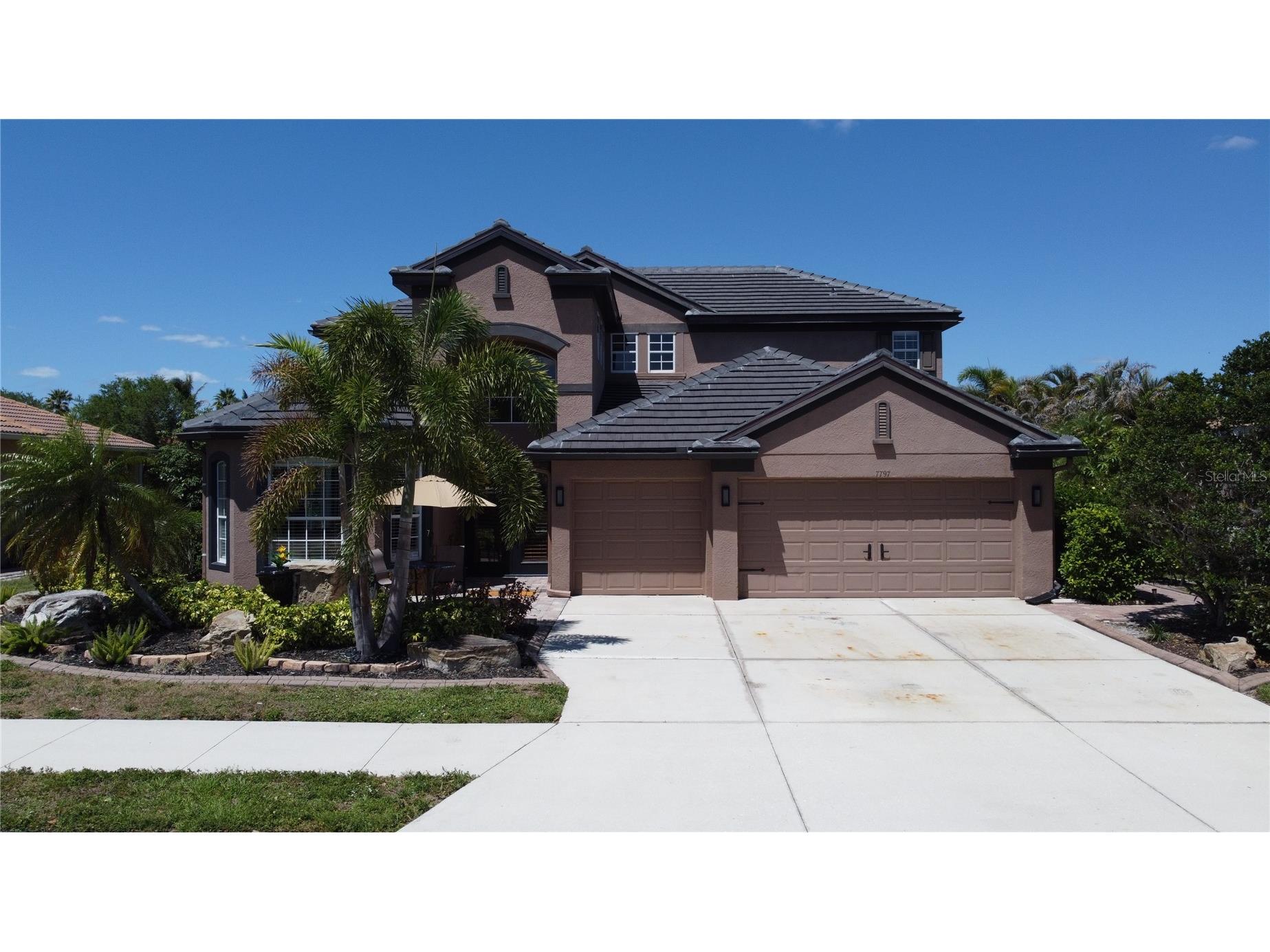 7797 Arolla Pine Boulevard Sarasota FL 34240 A4684861 image1