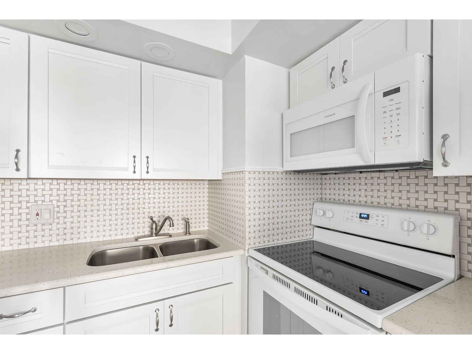 78 Boundary Boulevard #192 Rotonda West FL 33947 D6147599 image16