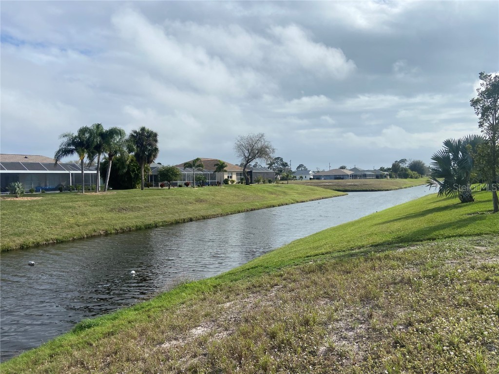 78 Broadmoor Lane Rotonda West FL 33947 - BROADMOOR WATERWAY D6134323 image1