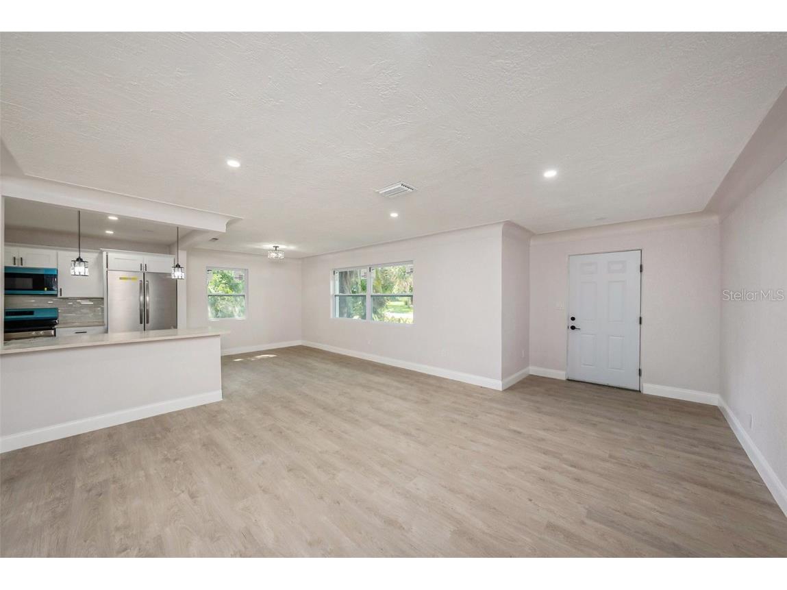 780 28th Avenue S Saint Petersburg FL 33705 TB8416541 image14