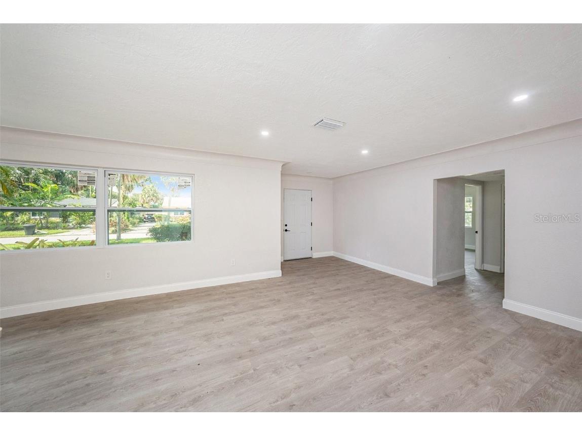 780 28th Avenue S Saint Petersburg FL 33705 TB8416541 image15