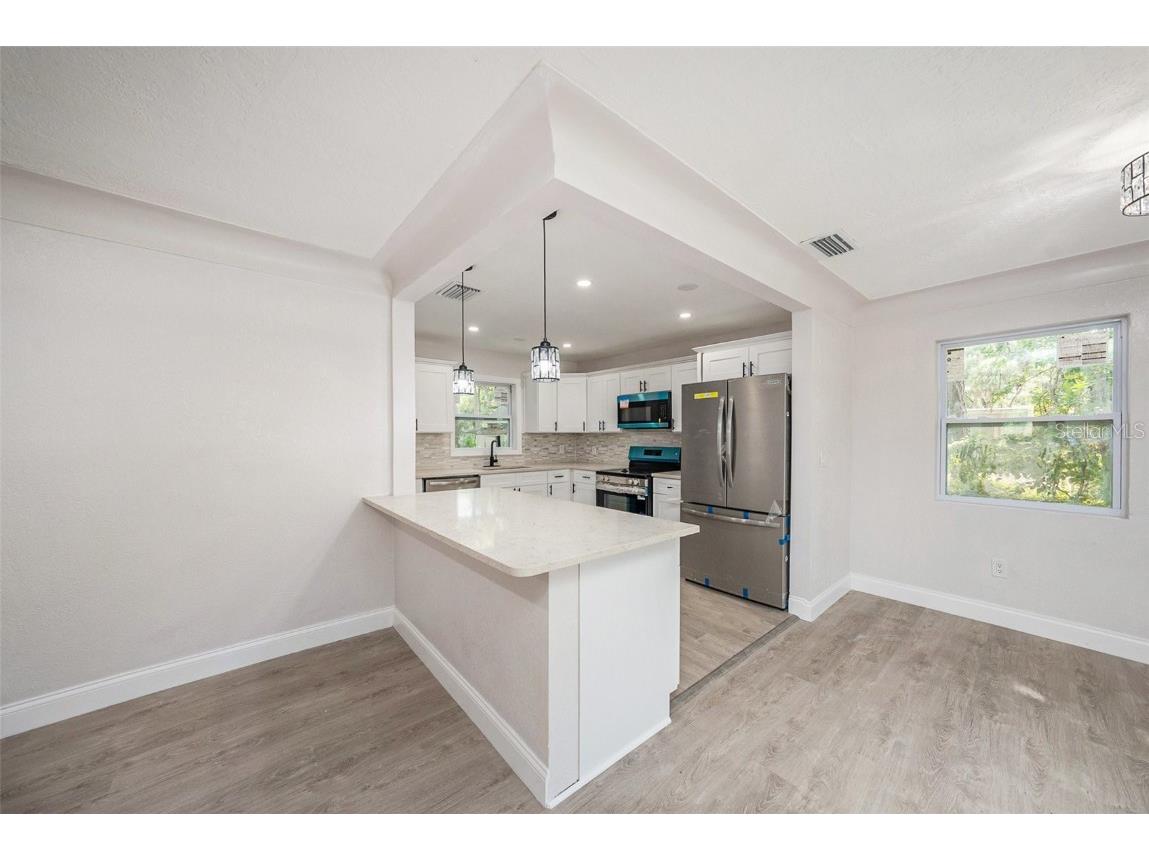 780 28th Avenue S Saint Petersburg FL 33705 TB8416541 image16