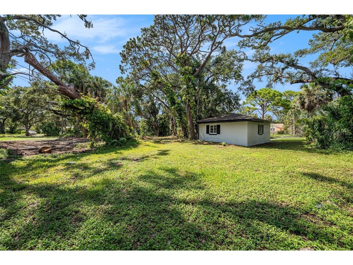 780 28th Avenue S Saint Petersburg FL 33705 TB8416541 image23