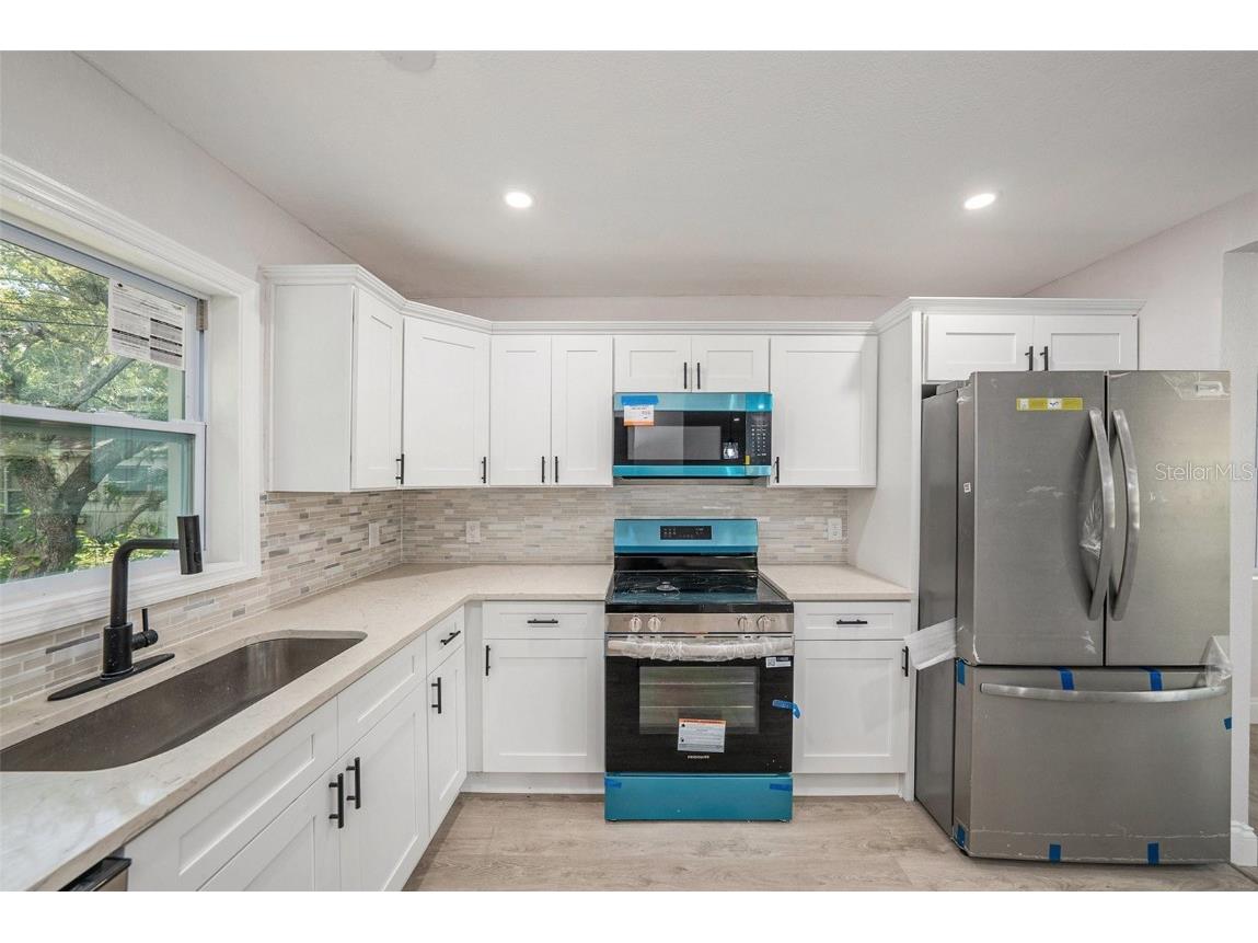 780 28th Avenue S Saint Petersburg FL 33705 TB8416541 image6