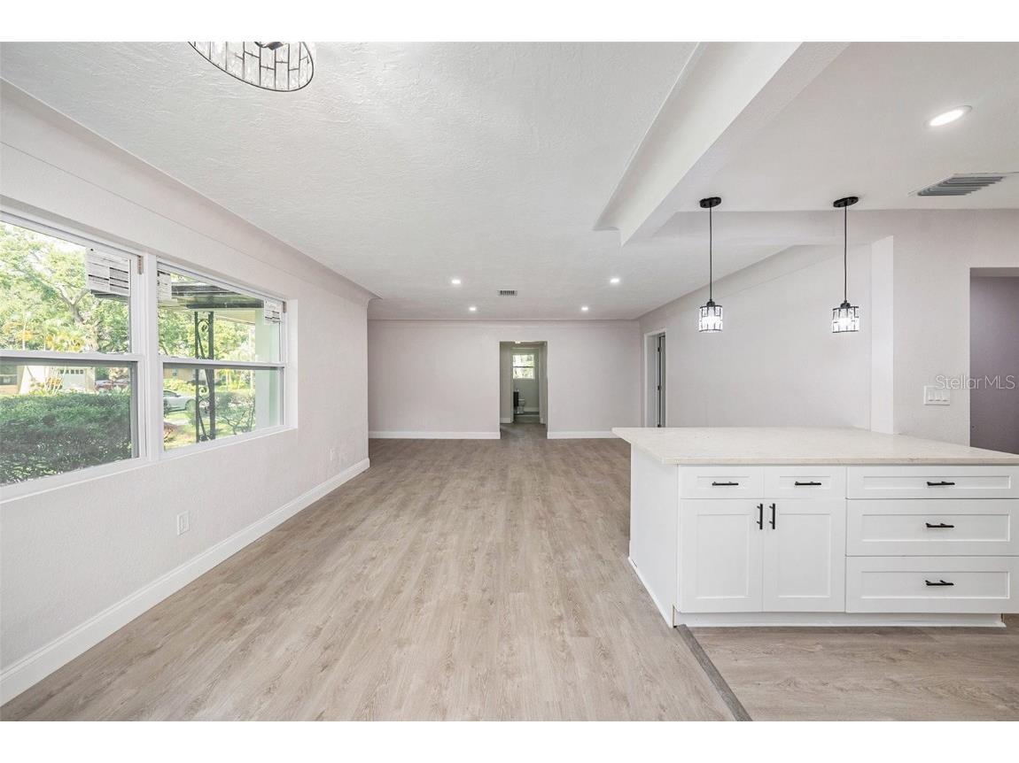 780 28th Avenue S Saint Petersburg FL 33705 TB8416541 image7