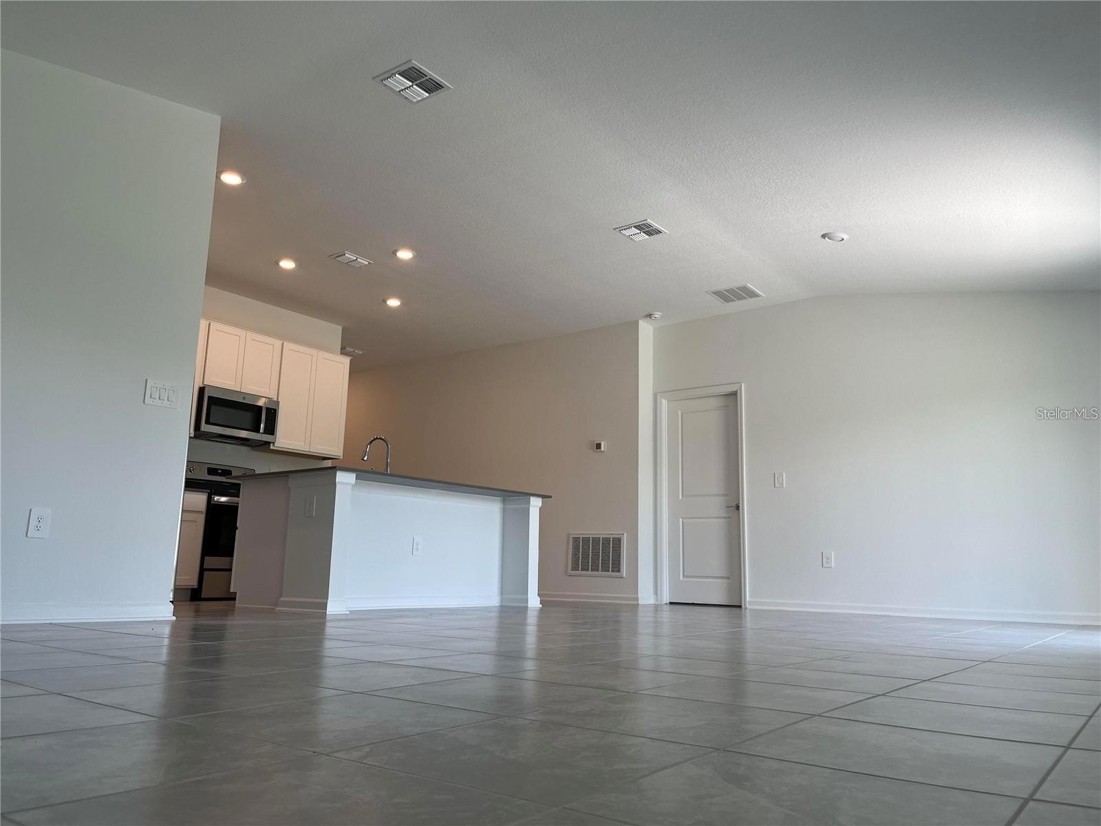780 Daring Drive Davenport FL 33837 O6417847 image8