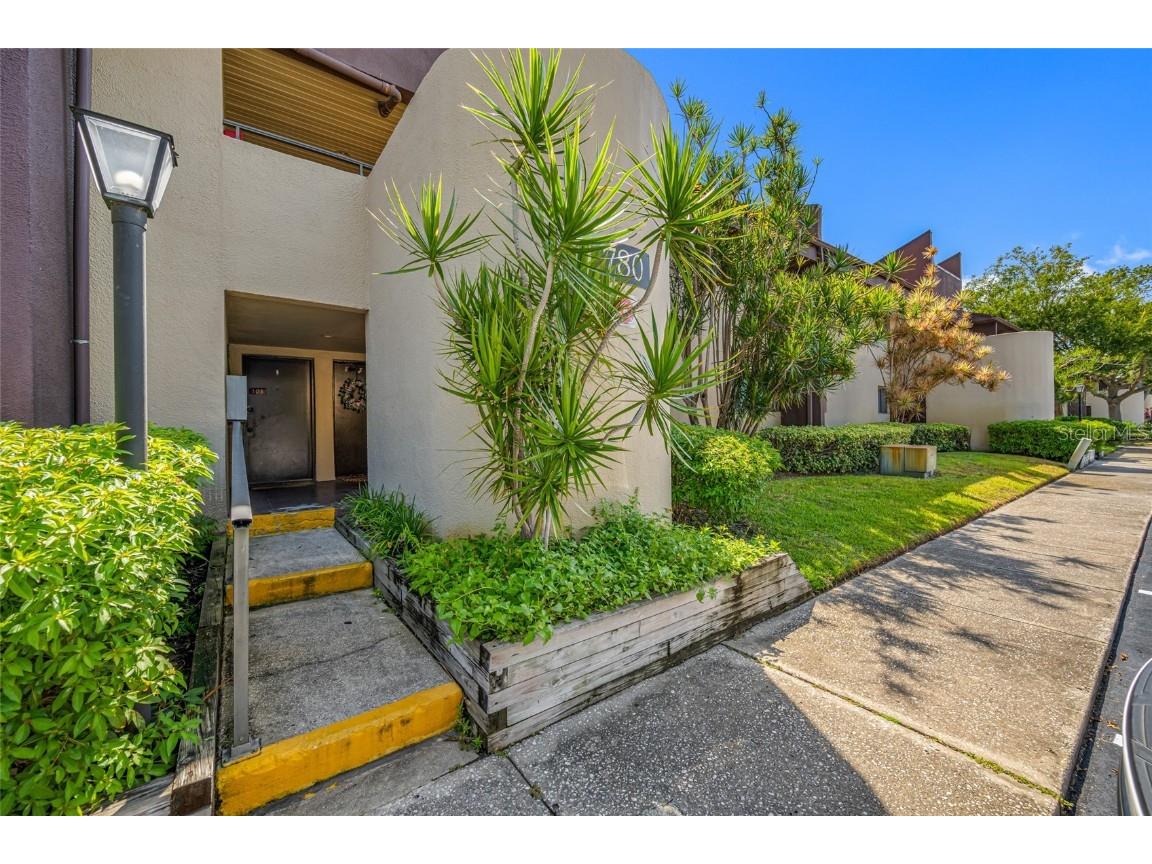 780 S Village Drive N #103 Saint Petersburg FL 33716 TB8417070 image1