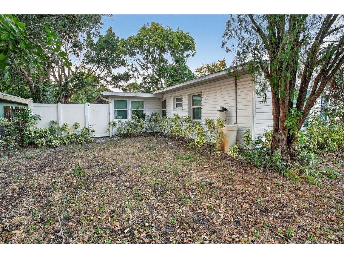 7800 11th Street N Saint Petersburg FL 33702 TB8452087 image12