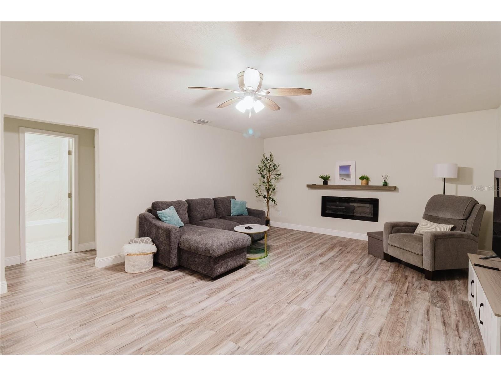 7800 Washington Street Port Richey FL 34668 TB8489992 image14