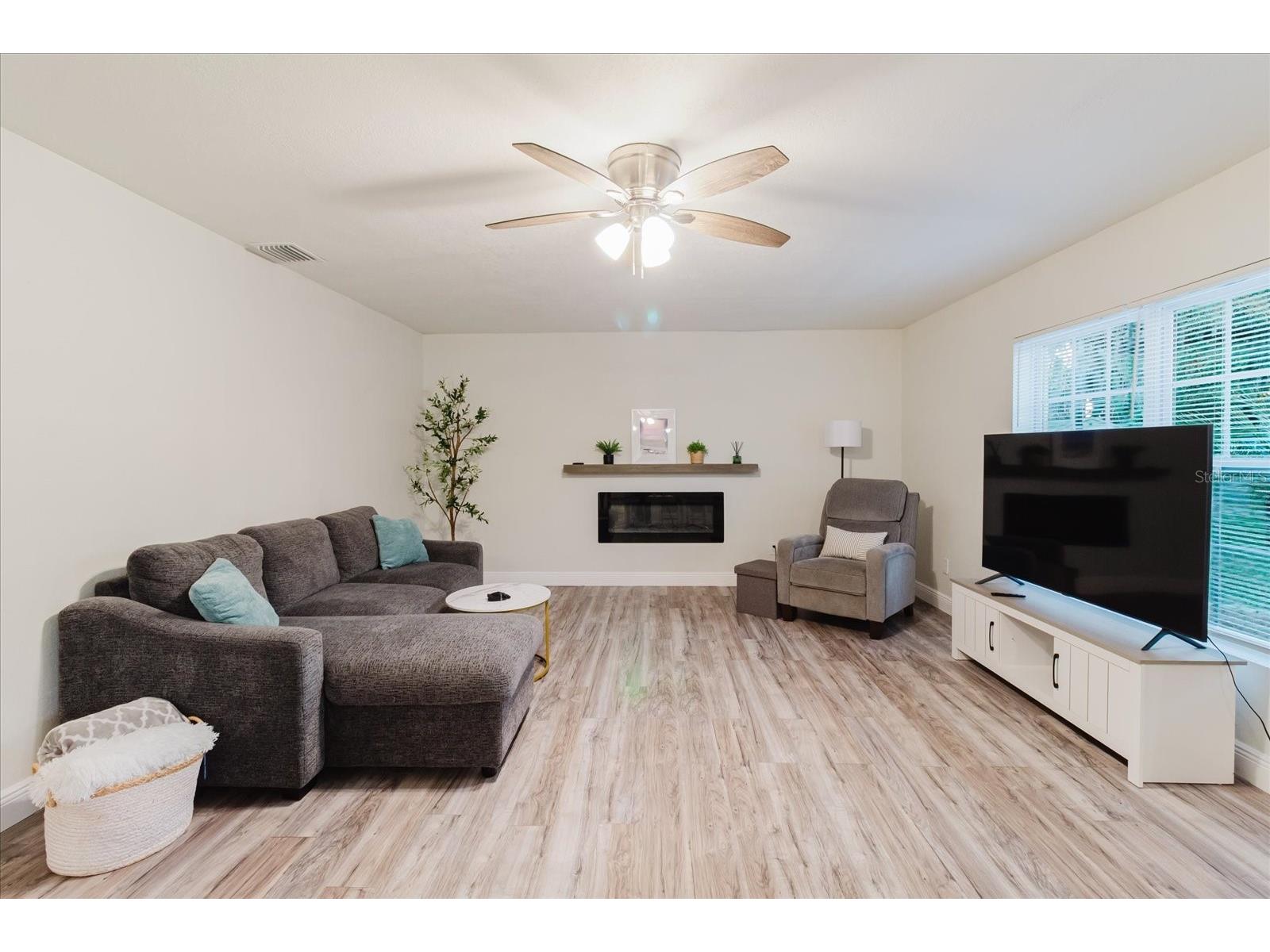 7800 Washington Street Port Richey FL 34668 TB8489992 image16