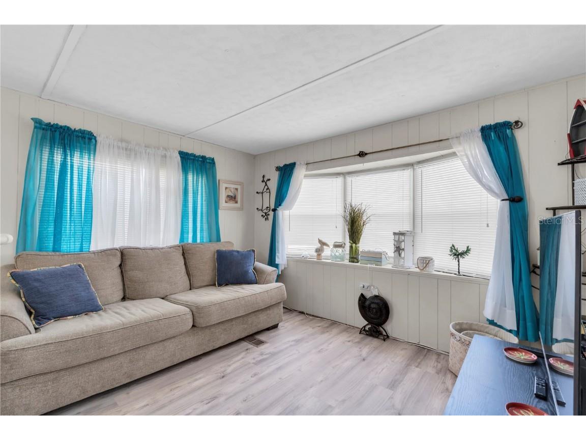 7801 34th Avenue N #27 Saint Petersburg FL 33710 TB8448716 image5