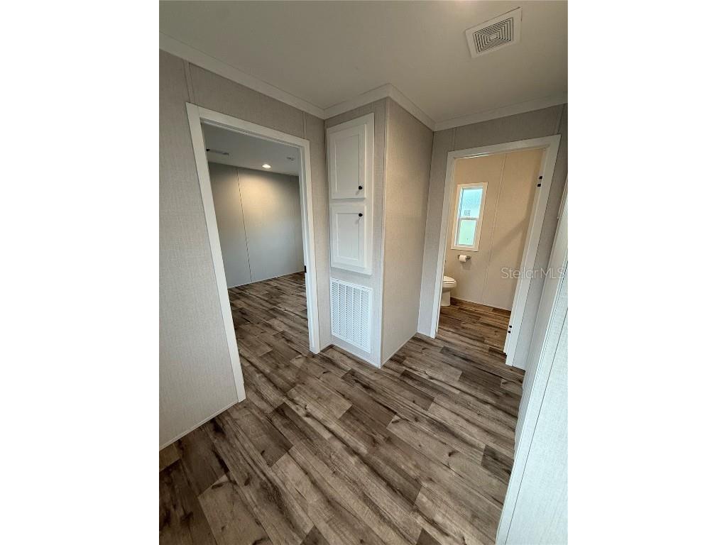 7801 34th Avenue N #30 Saint Petersburg FL 33710 TB8384952 image2