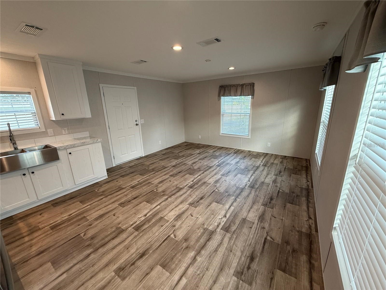 7801 34th Avenue N #30 Saint Petersburg FL 33710 TB8496537 image18