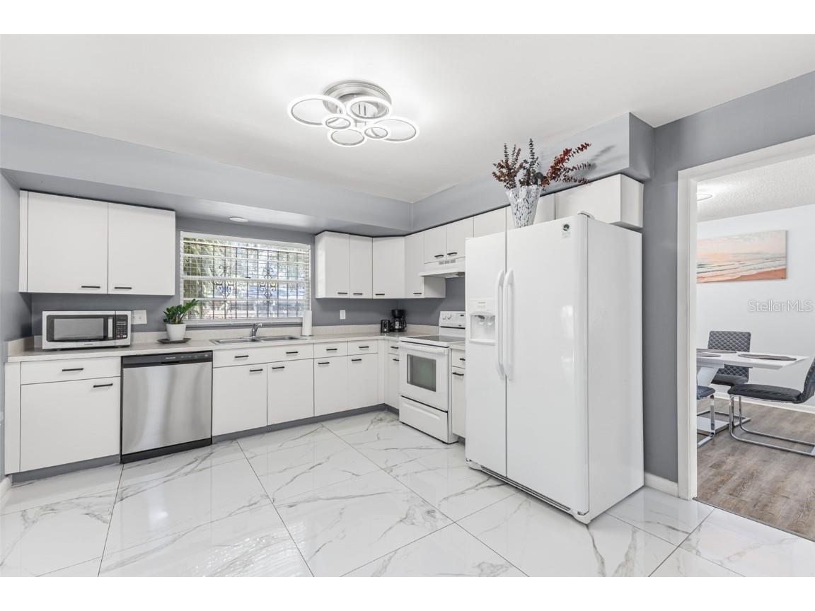 7801 Greenshire Drive Tampa FL 33634 TB8456182 image10